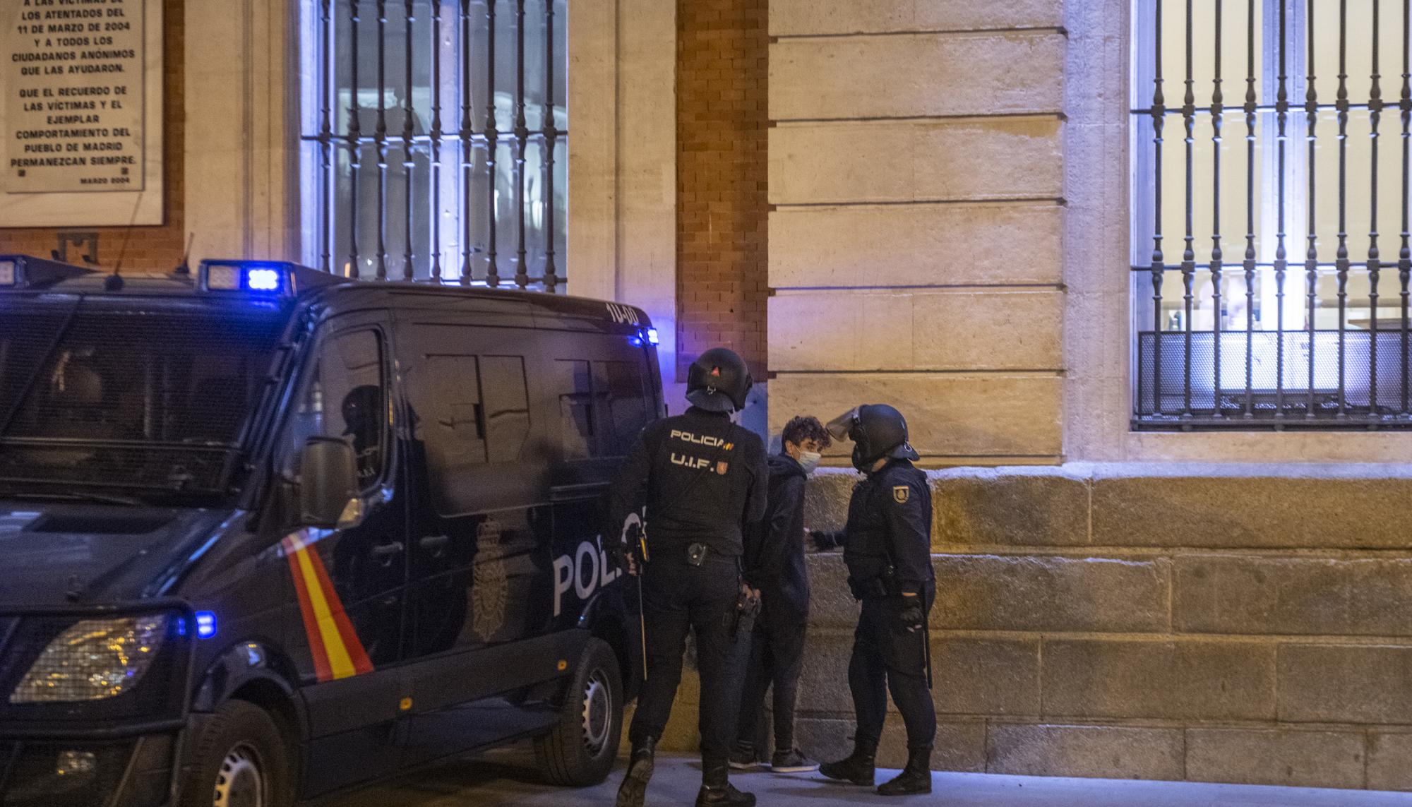 Manifestación en Madrid contra el encarcelamiento del rapero Pablo Hasél. - 1 detencion